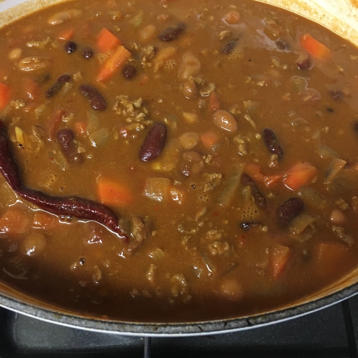 ミックスビーンズ缶詰でつくる挽き肉と豆のカレー